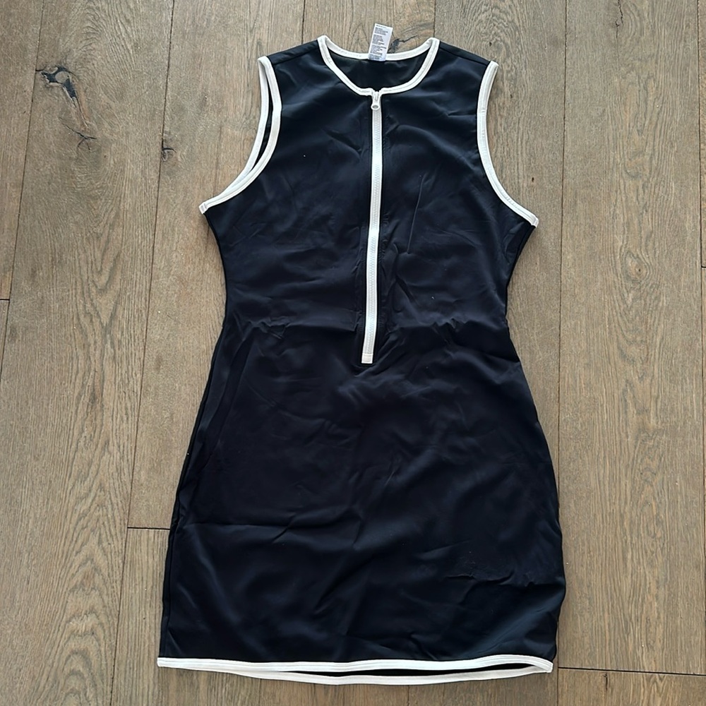 Good American - Varsity Swim Dress in Black001